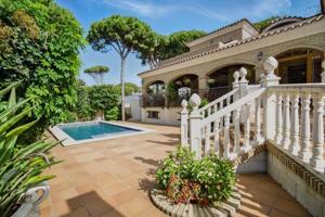 Chalet en venta en Chiclana de la Frontera, Cerromolino photo 0