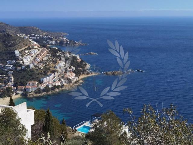 Casa en venta en Roses photo 0