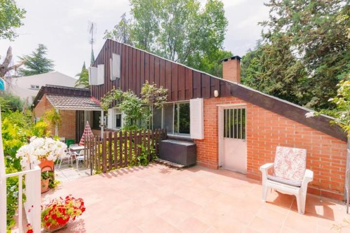 Chalet en venta en Boadilla del Monte, Bonanza photo 0