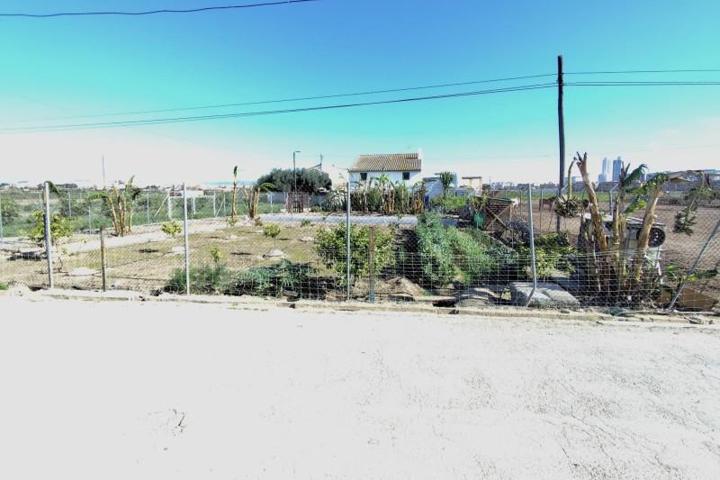 Casa en venta en Valencia, Sant Pau photo 0