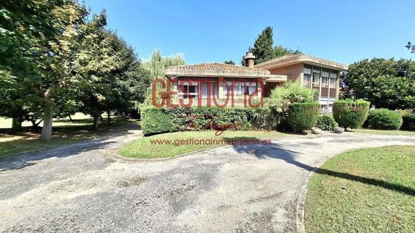 Chalet en venta en Solares, Solares photo 0