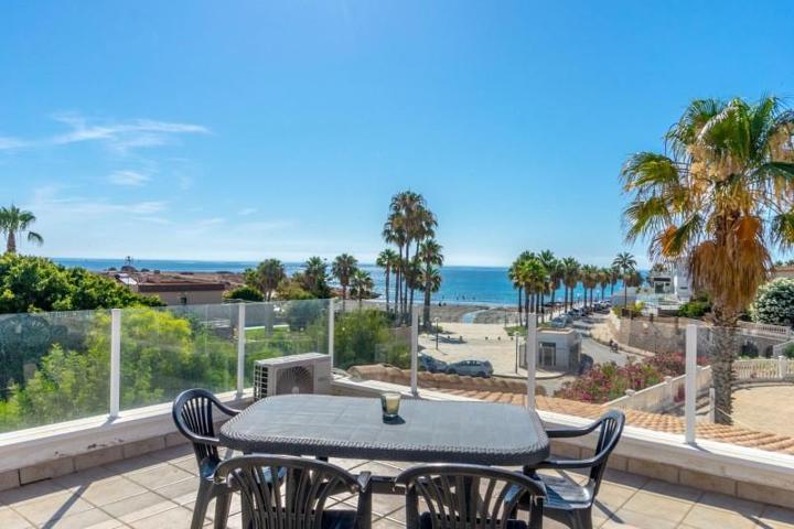 Chalet en venta en Orihuela Costa, Playa Flamenca photo 0