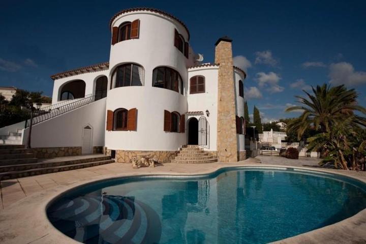 Chalet en venta en Calpe, Cometa photo 0