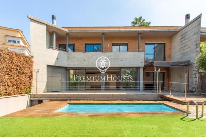 Adosada en venta en Alella, La Serreta photo 0