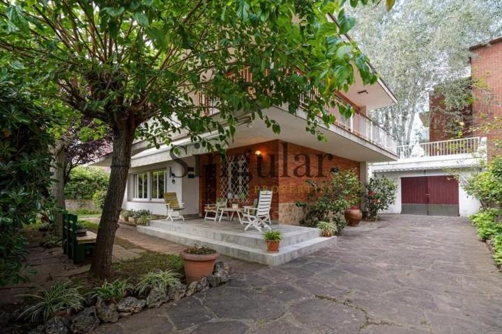 Duplex en venta en Castelldefels, Lluminetes photo 0