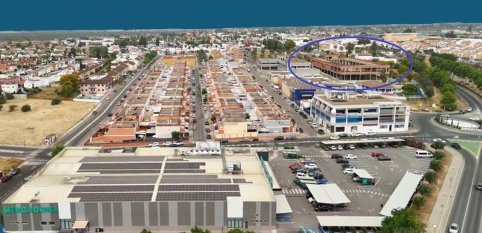 Local comercial en venta en Espartinas, Espartinas photo 0