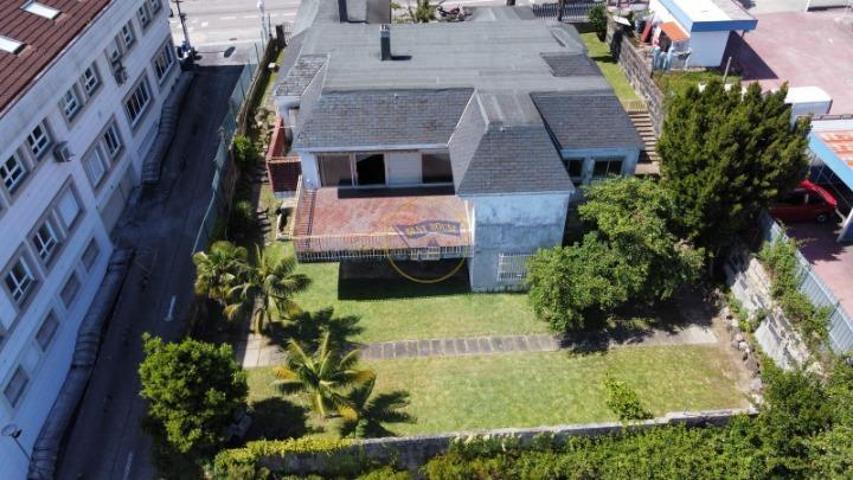 Chalet en venta en Vigo, Gran Via-Pza América photo 0