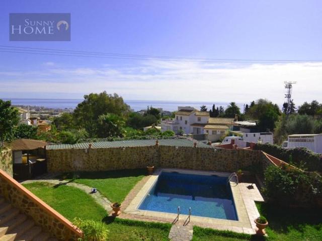 Chalet en venta en Benalmádena photo 0