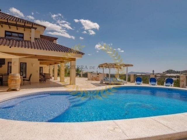 Chalet en venta en Callosa d'En Sarria photo 0