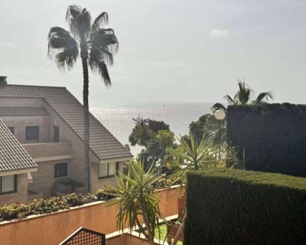 Casa en venta en Cabo de las Huertas photo 0