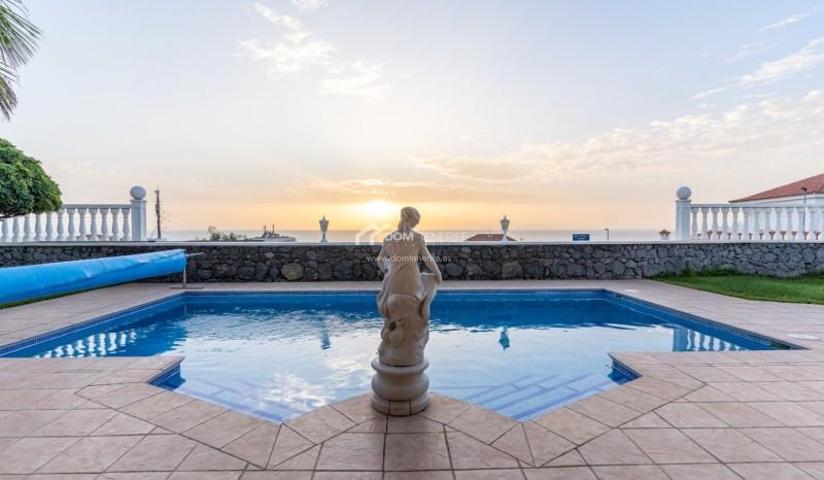 Chalet en venta en Guía de Isora, Playa La Arena photo 0