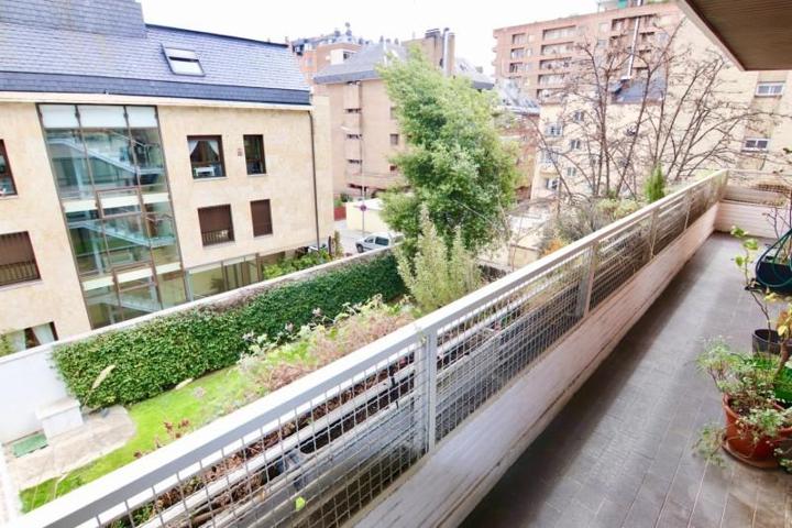 Piso en venta en Madrid photo 0
