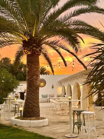 Casa con terreno en venta en Sant Lluís, Sant Lluís photo 0