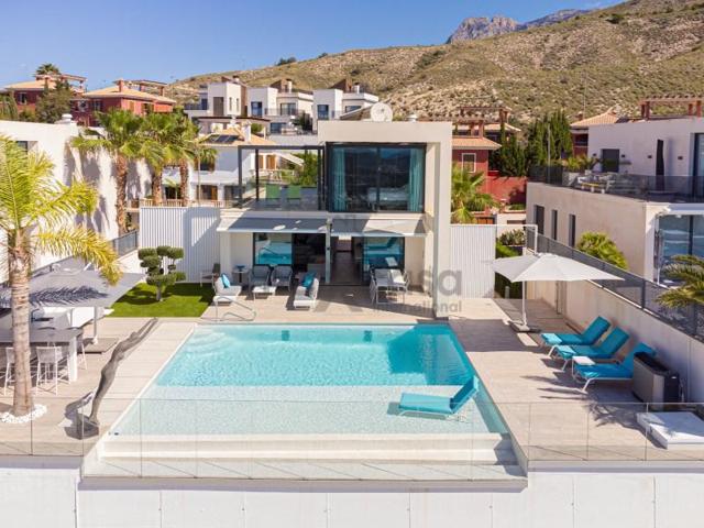 Chalet en venta en Finestrat photo 0