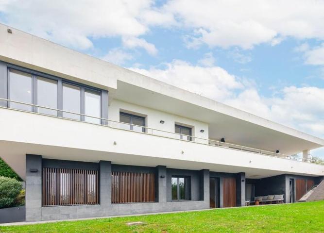 Chalet en venta en Gijón, Cabueñes photo 0