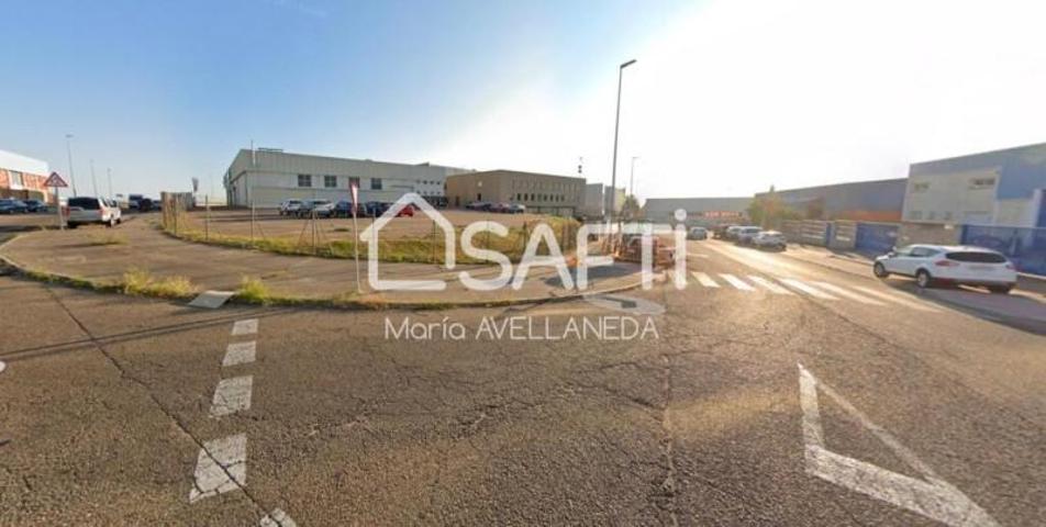 Local comercial en venta en Zamora photo 0