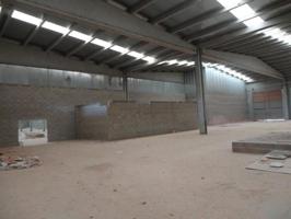 Nave industrial en venta en Benissanet photo 0