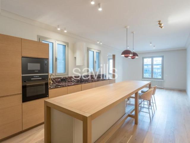 Apartamento en venta en Barcelona, Les Corts photo 0