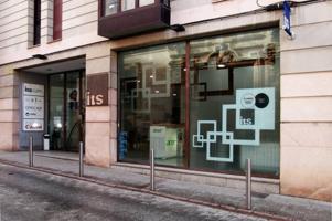 Local comercial en venta en Soria, Calle Caballeros photo 0