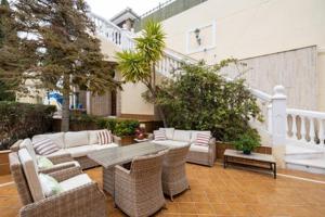 Chalet en venta en Granada, El serrallo photo 0