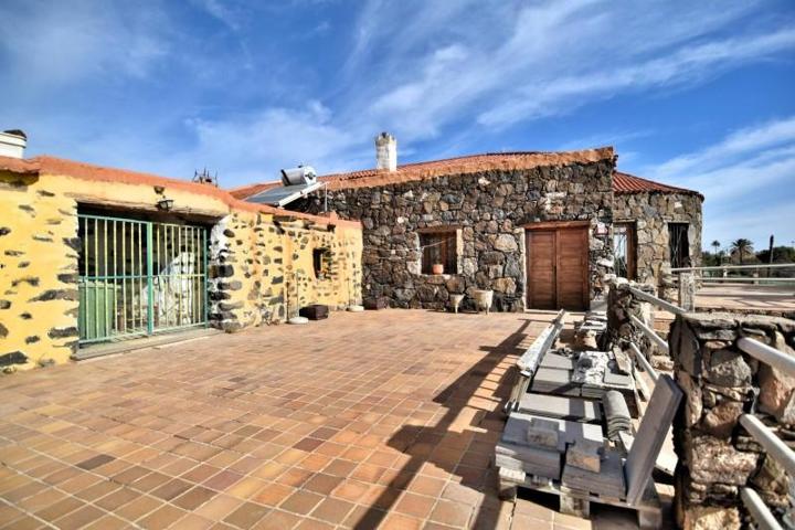 Chalet en venta en Agüimes, AGUIMES photo 0