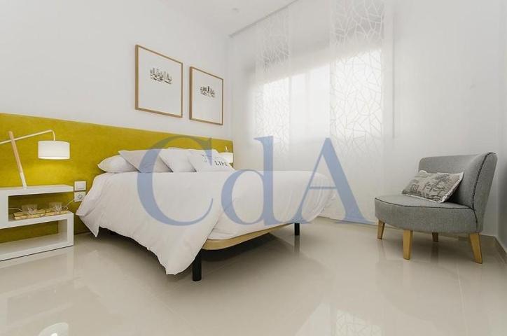 Chalet en venta en Orihuela Costa photo 0