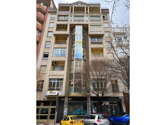 Oficina en venta en Cáceres photo 0