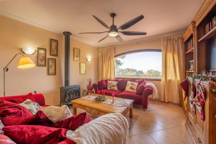 Casa con terreno en venta en Bunyola, Bunyola photo 0