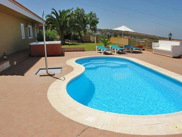 Casa en venta en Adeje, Adeje photo 0