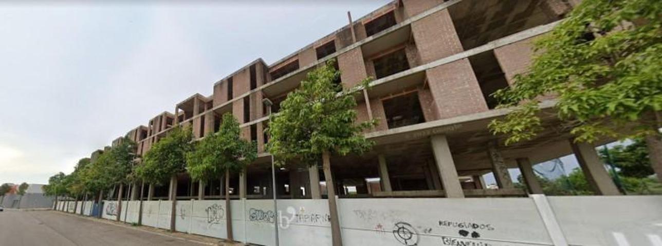 Local comercial en venta en El Vendrell, Barri de frança photo 0