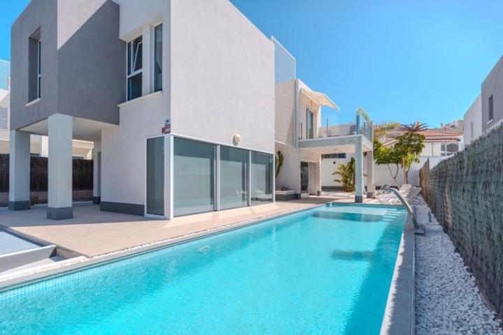 Chalet en venta en Adeje, Playa Paraiso photo 0