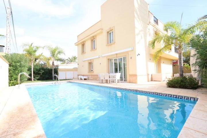 Chalet en venta en Orihuela, Cabo Roig photo 0