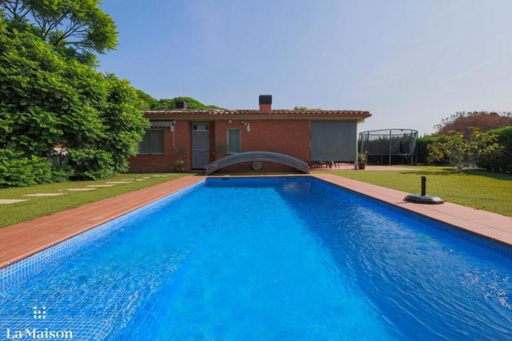 Casa en venta en Sant Vicenç de Montalt, Golf photo 0