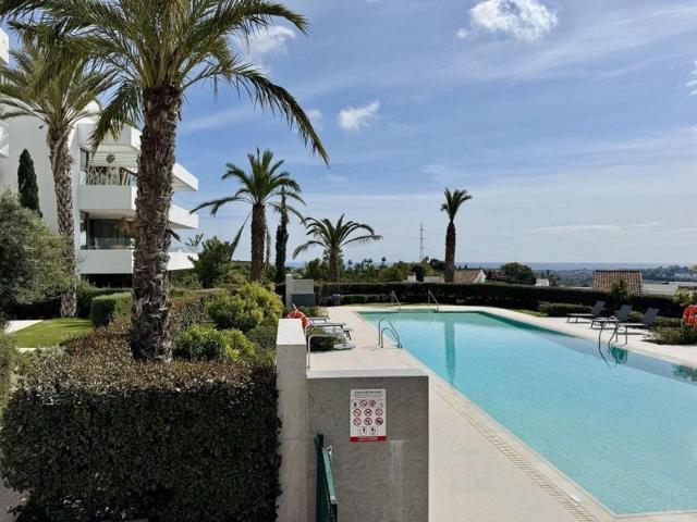 Aticos en venta en Benahavís, Los Arqueros-Puerto del Almendro photo 0