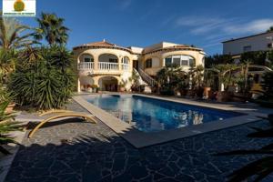 Chalet en venta en Denia, Capsades photo 0
