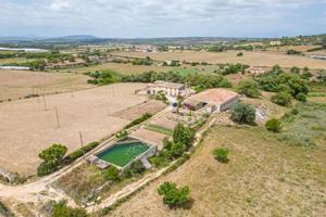 Casa con terreno en venta en Manacor, Afueras photo 0