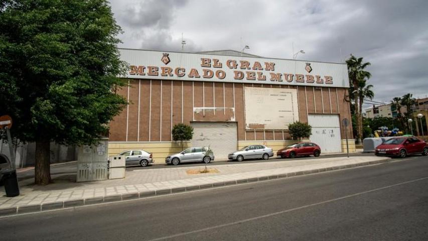 Local comercial en venta en Elda, Av. acacias photo 0