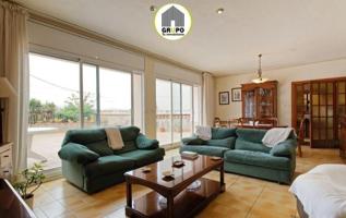 Casa en venta en Esplugues de Llobregat, Ciutat Diagonal photo 0