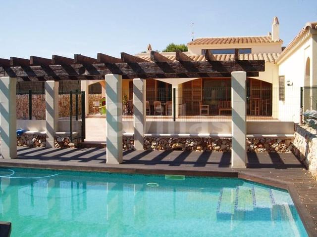 Chalet en venta en Sant Lluís photo 0