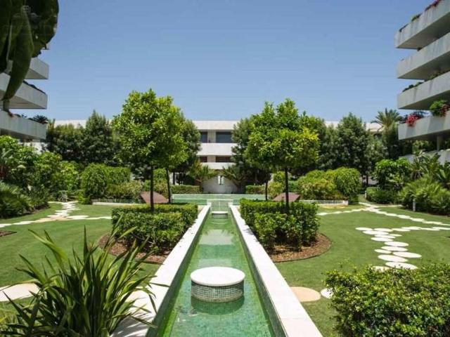 Piso en venta en Marbella, Aloha photo 0