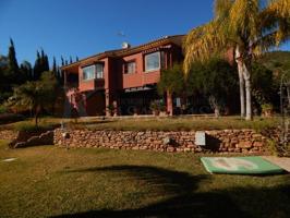 Chalet en venta en Mijas photo 0