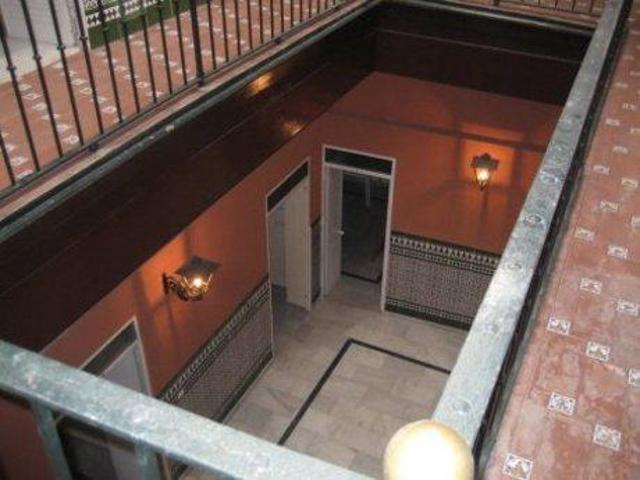 Casa en venta en Sevilla, Alameda photo 0