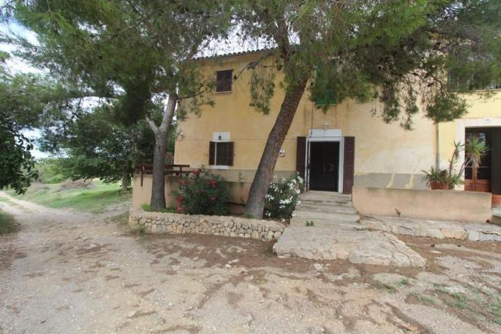 Casas de pueblo en venta en Sant Joan, Afueras photo 0