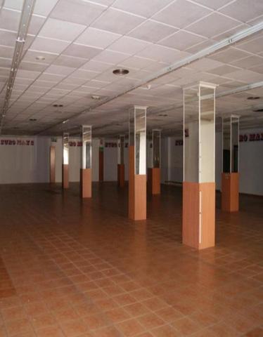 Local comercial en venta en Torrevieja, Centro photo 0