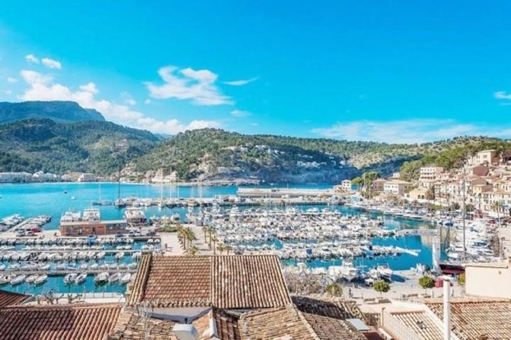 Casa en venta en Sóller, Port de Sóller photo 0