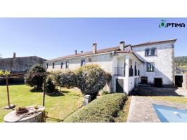 Casa en venta en Vedra photo 0