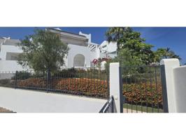 Chalet en venta en Benalmádena photo 0