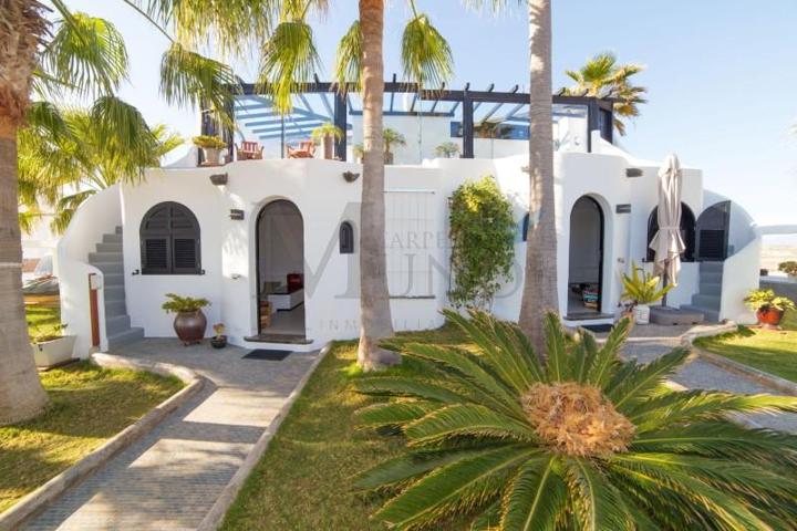 Casa en venta en La Oliva, El Cotillo photo 0