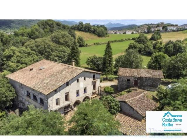 Casa en venta en Olot photo 0