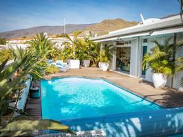 Chalet en venta en Adeje photo 0